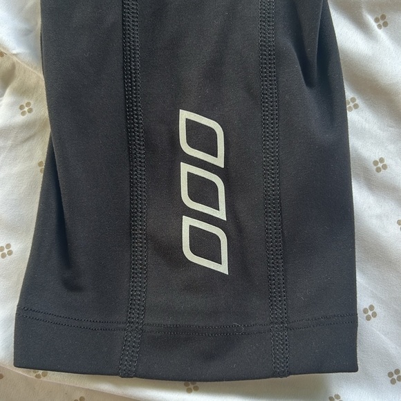 Lorna Jane Black Leggings - Picture 5 of 5